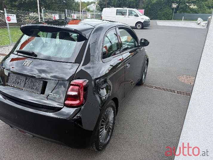 2021' Fiat 500e photo #4