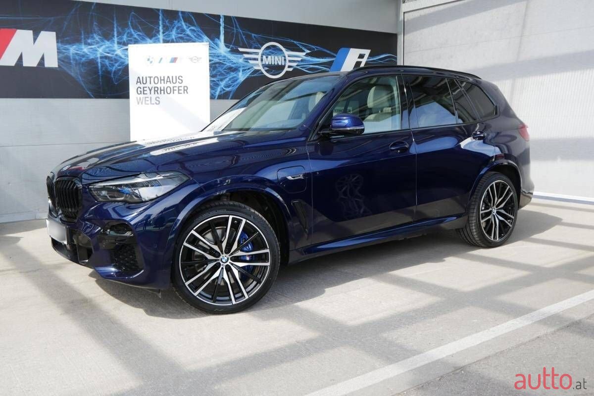 2022' BMW X5 photo #3
