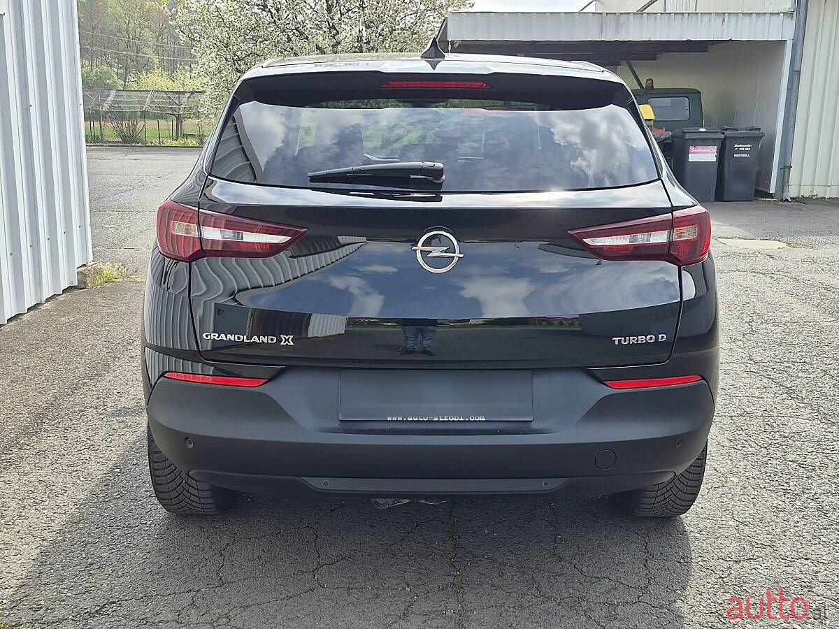 2018' Opel Grandland X photo #5