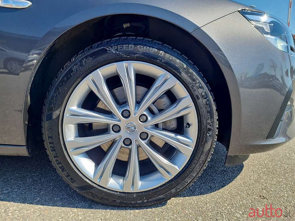2022' Opel Insignia photo #6