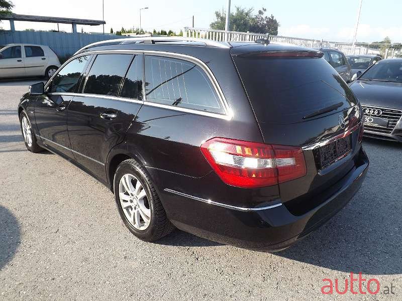 2011' Mercedes-Benz E-Klasse photo #6