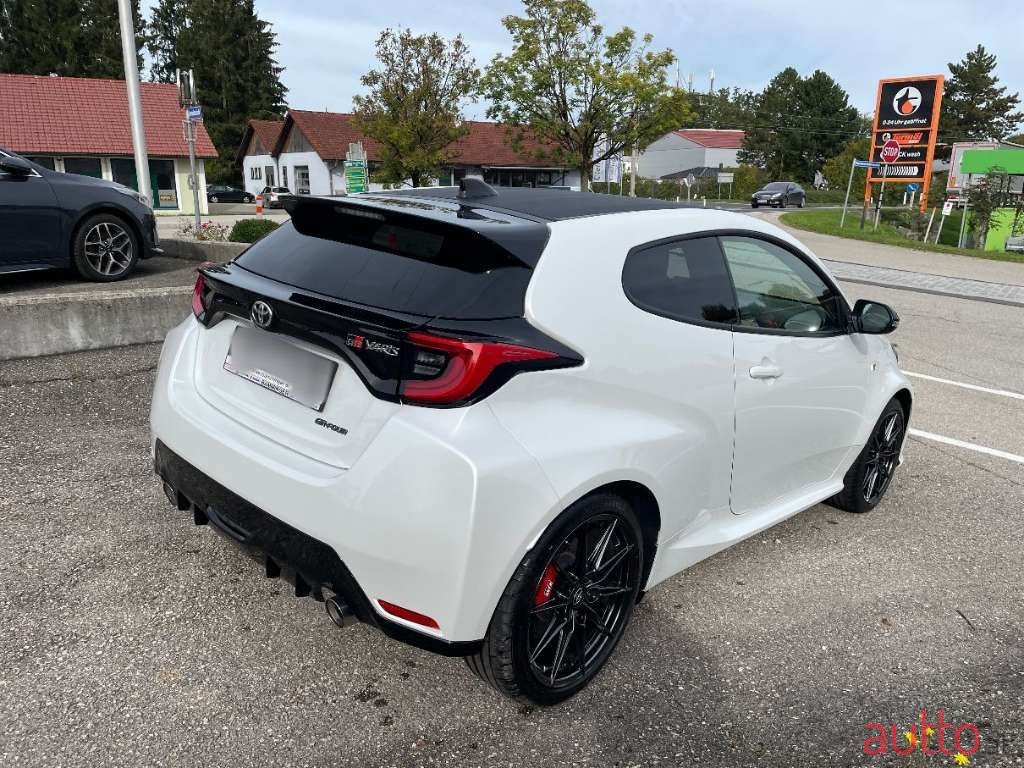 2021' Toyota Yaris photo #3