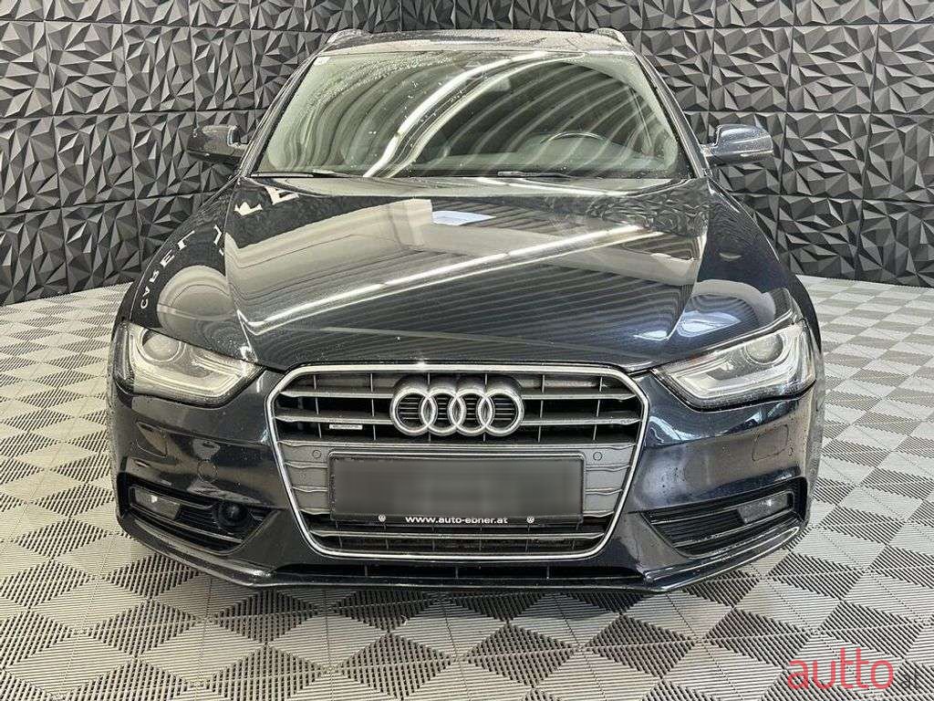 2013' Audi A4 photo #2