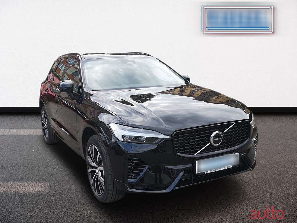 2022' Volvo XC60 photo #6