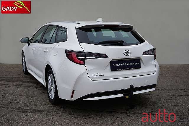 2020' Toyota Corolla photo #2