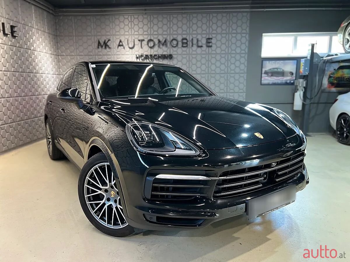 2023' Porsche Cayenne photo #4