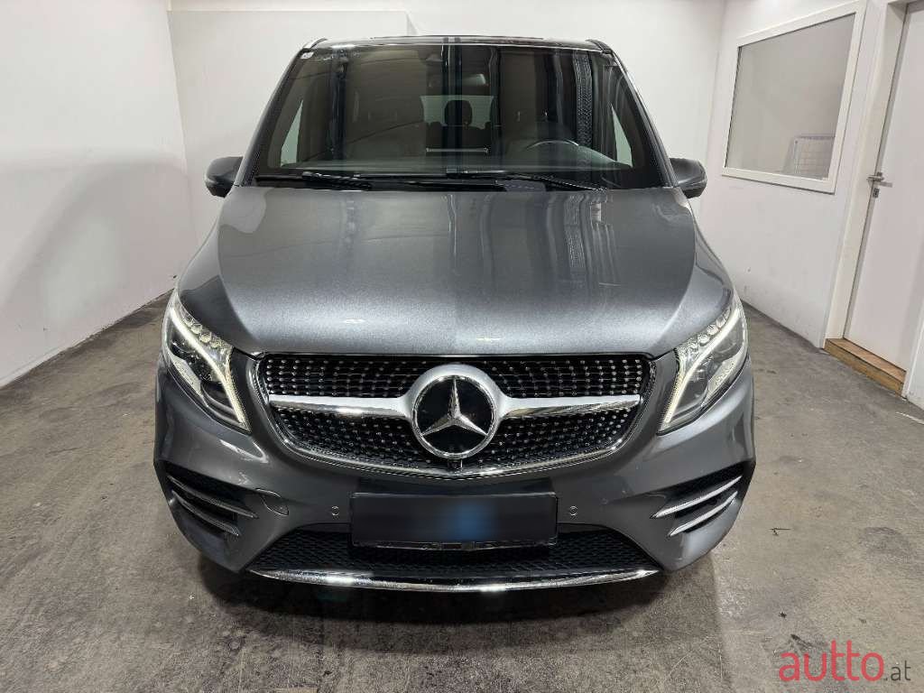 2020' Mercedes-Benz V-Klasse photo #4