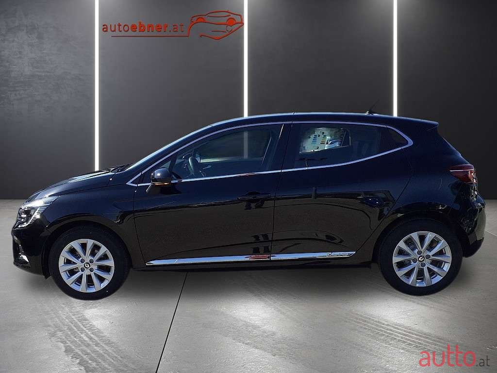 2022' Renault Clio photo #6
