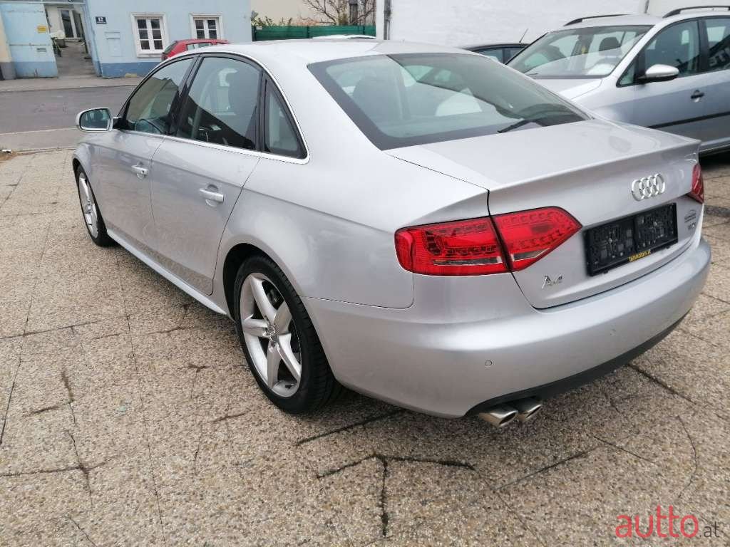 2011' Audi A4 photo #4