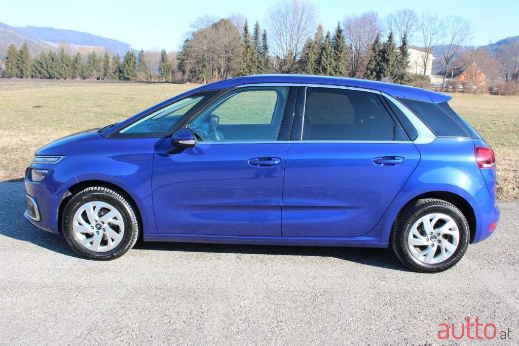 2019' Citroen C4 Spacetourer photo #2