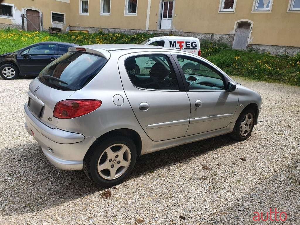 2005' Peugeot 206 photo #5