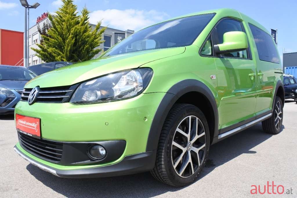 2013' Volkswagen Caddy photo #1