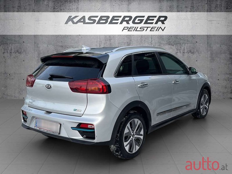 2021' Kia e-Niro photo #4