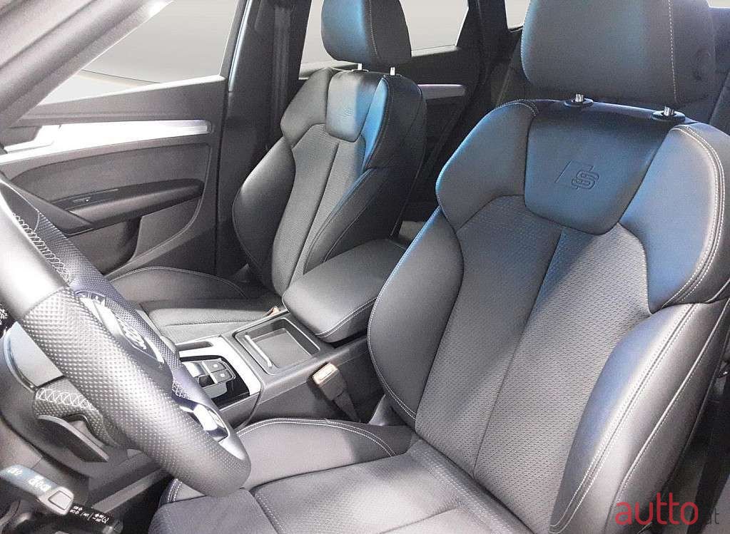 2022' Audi Q5 photo #6