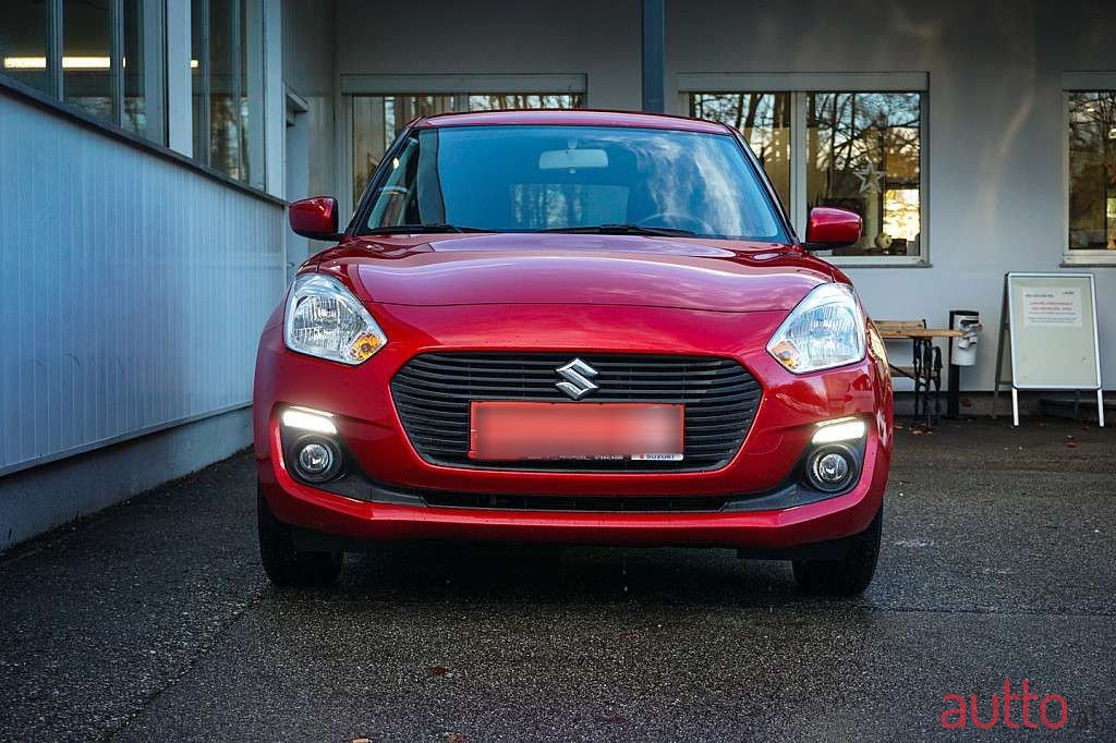 2017' Suzuki Swift photo #6