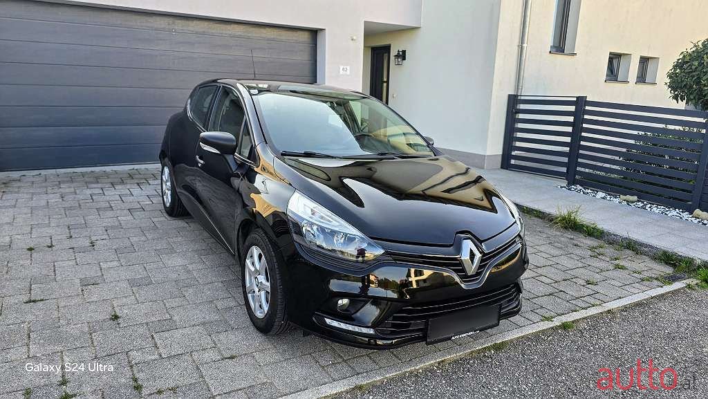2019' Renault Clio photo #3