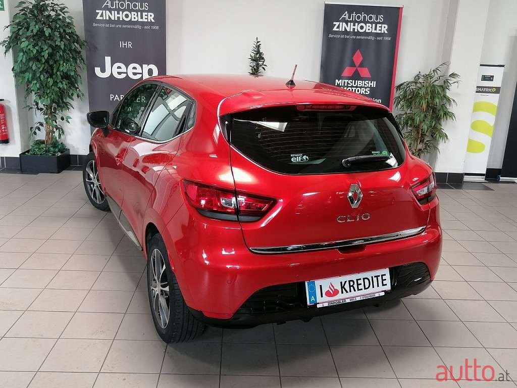 2014' Renault Clio photo #3