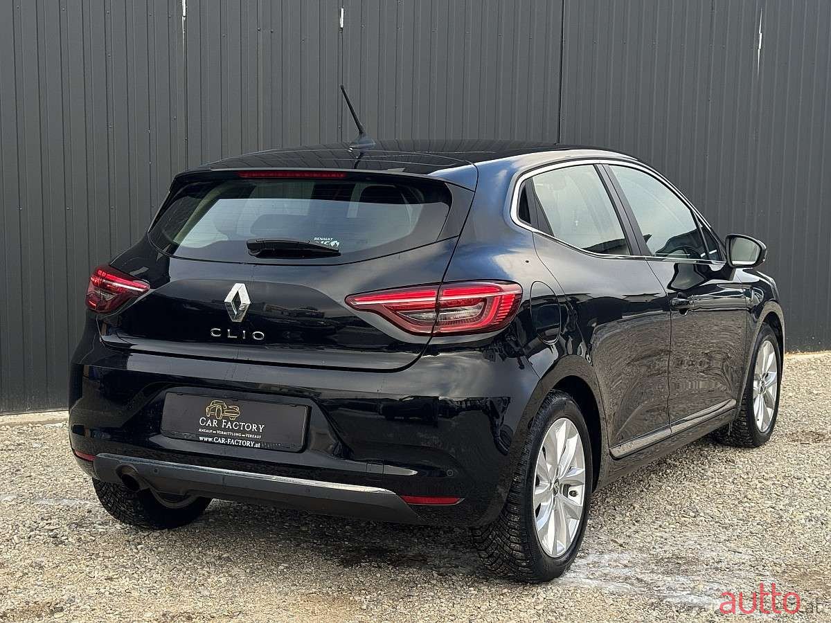 2019' Renault Clio photo #2