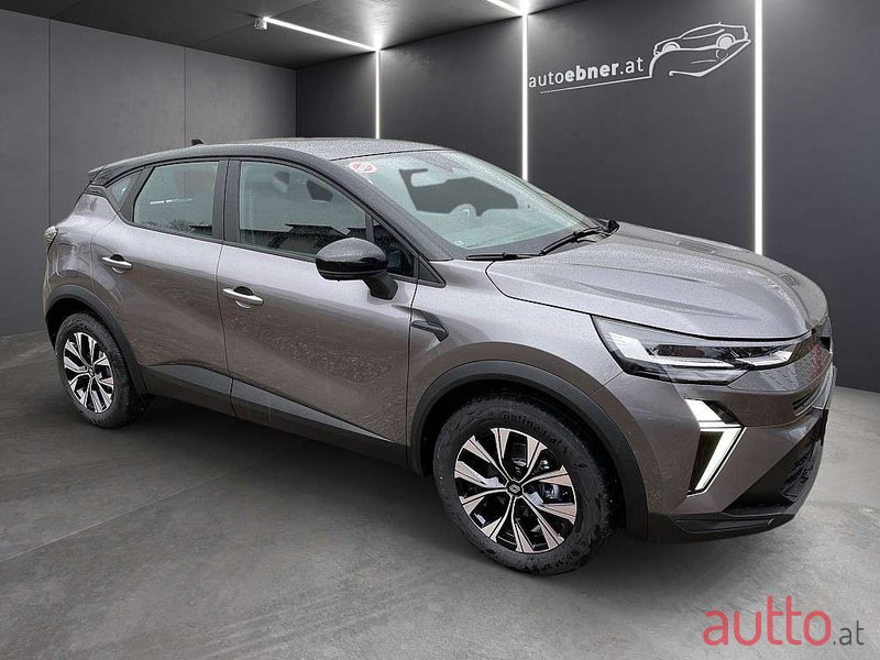 2024' Renault Captur photo #3