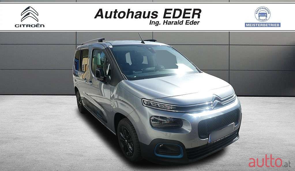 2023' Citroen Berlingo photo #2