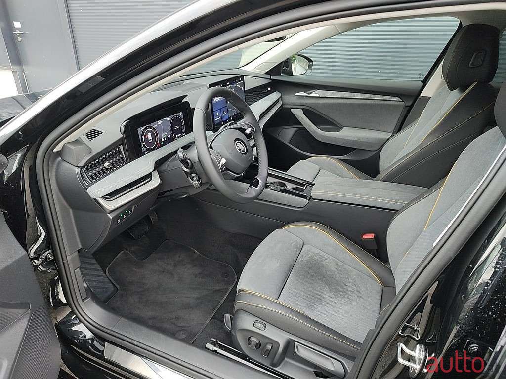 2024' Skoda Superb photo #6