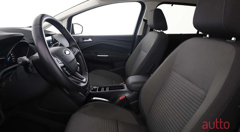 2019' Ford C-MAX photo #2