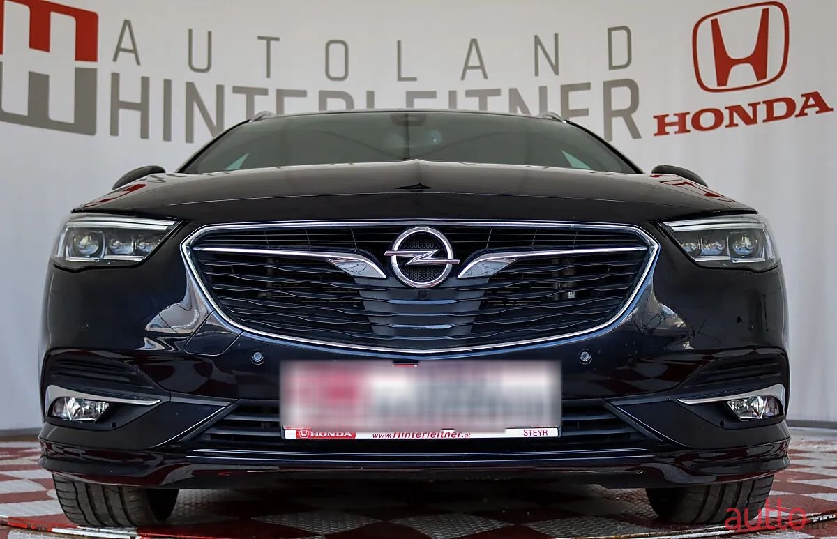 2017' Opel Insignia photo #4