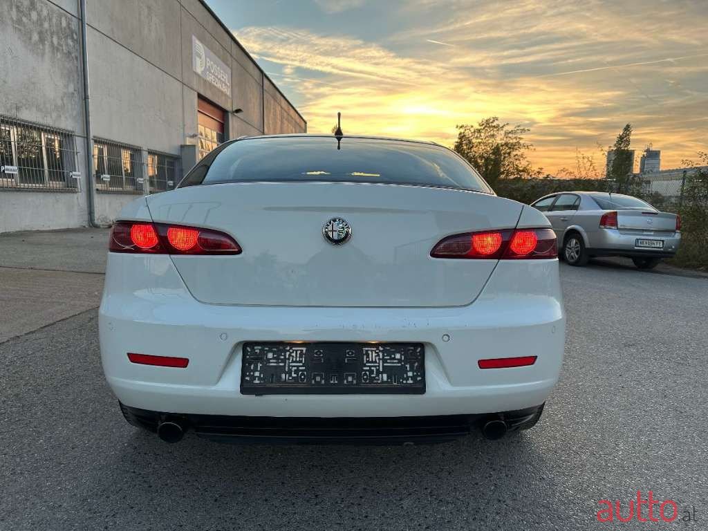 2009' Alfa Romeo 159 photo #5