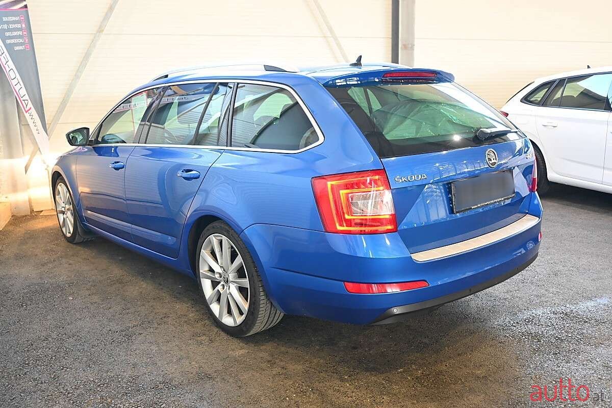2013' Skoda Octavia photo #3