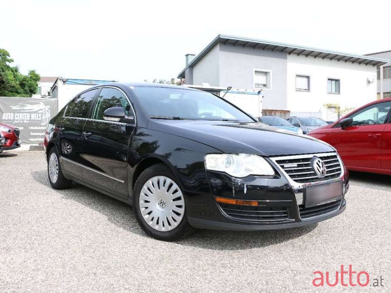 2008' Volkswagen Passat photo #1