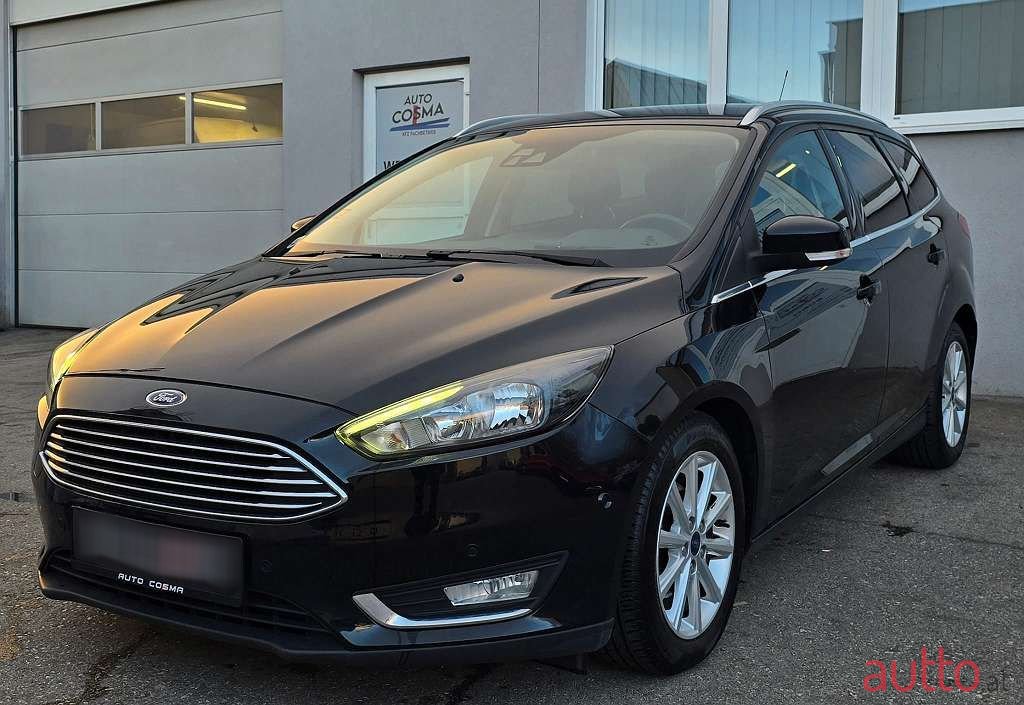2017' Ford Focus photo #3
