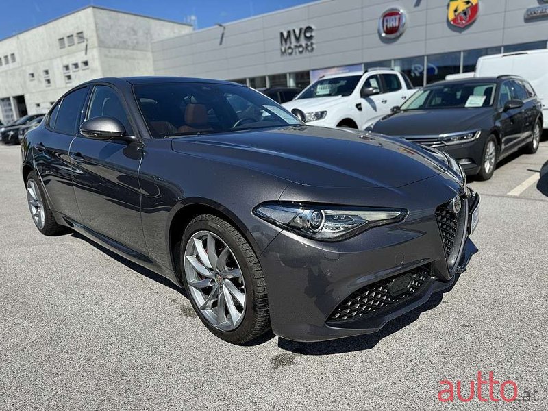 2021' Alfa Romeo Giulia photo #3