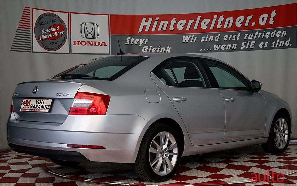 2018' Skoda Octavia photo #2