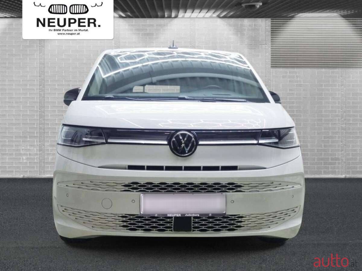 2023' Volkswagen Multivan photo #2