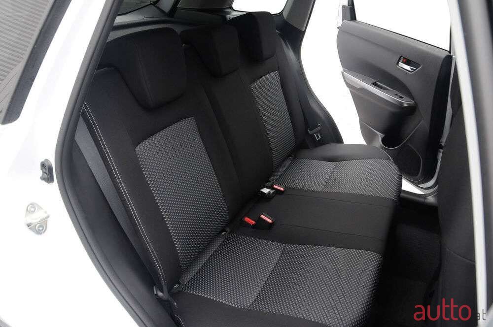 2024' Suzuki Vitara photo #5