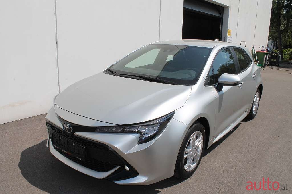 2019' Toyota Corolla photo #2