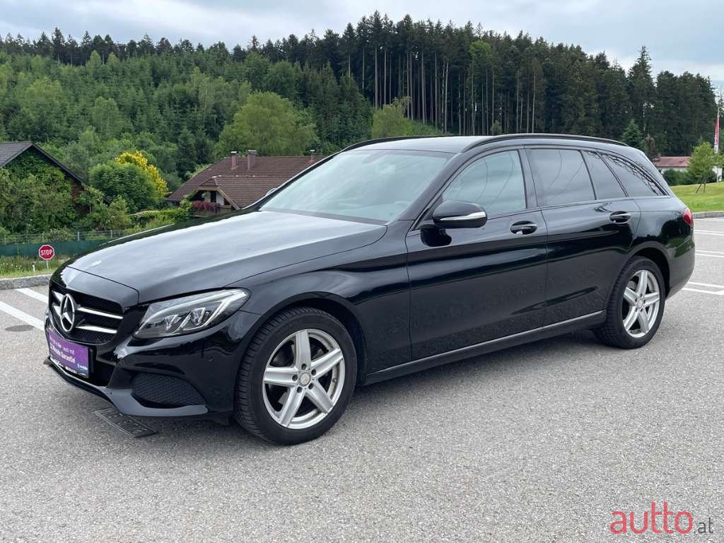 2015' Mercedes-Benz C-Klasse photo #4
