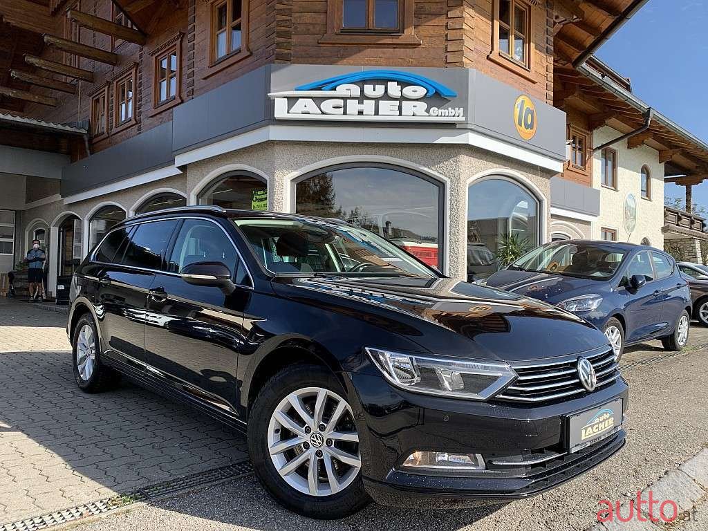 2019' Volkswagen Passat photo #1