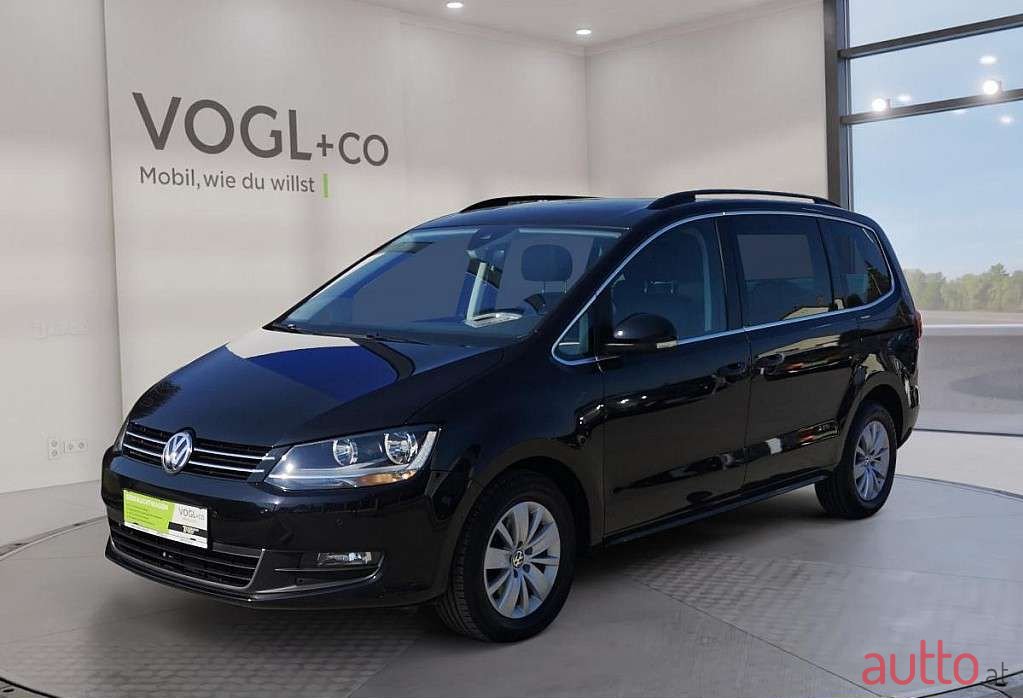 2017' Volkswagen Sharan photo #1