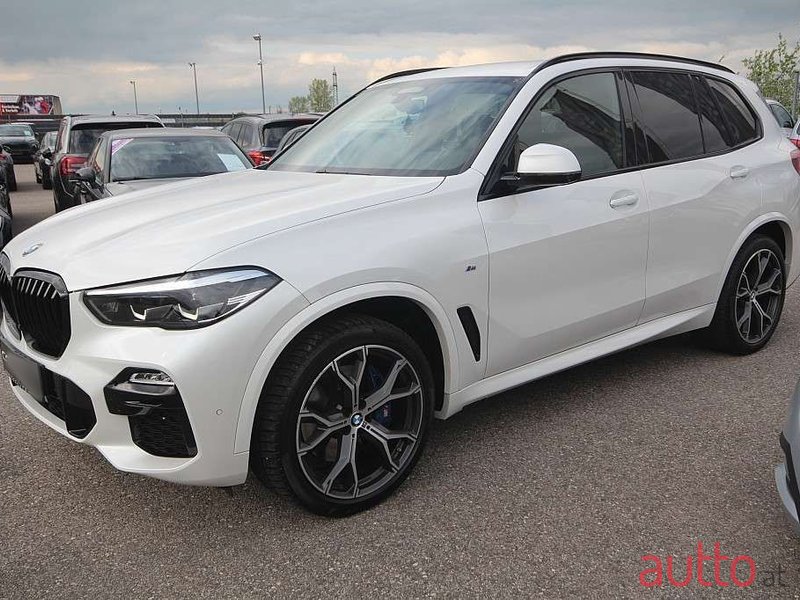2021' BMW X5 photo #3