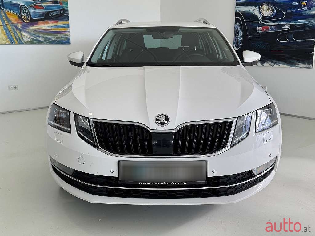 2019' Skoda Octavia photo #2