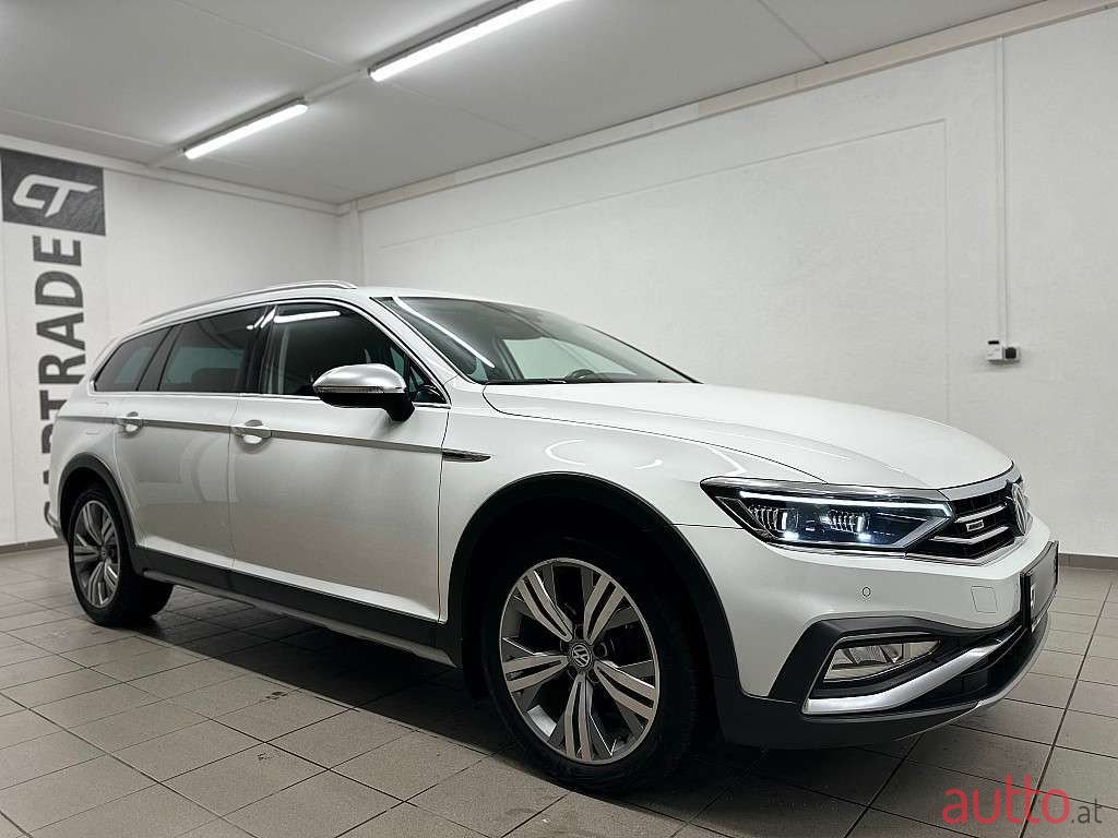 2020' Volkswagen Passat photo #5