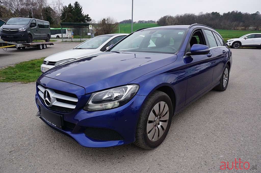 2016' Mercedes-Benz C-Klasse photo #3
