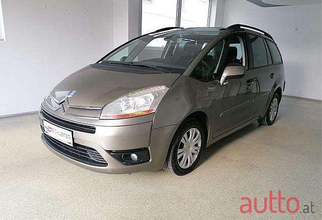 2007' Citroen C4 Picasso photo #1
