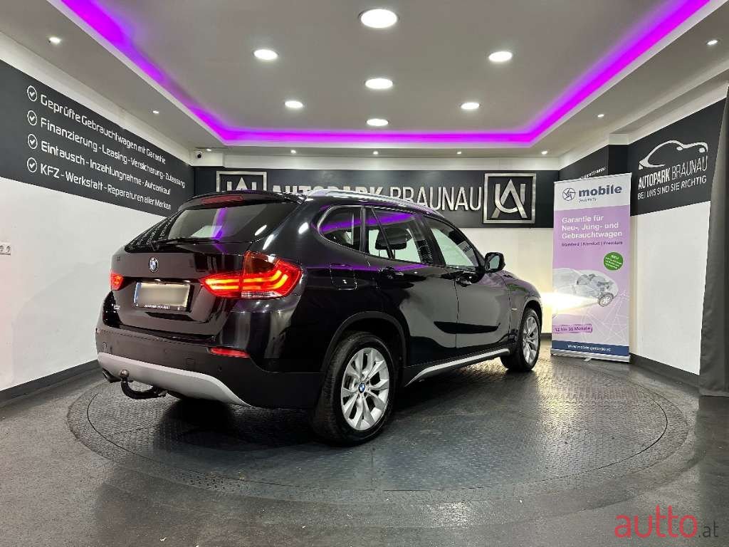 2011' BMW X1 photo #6