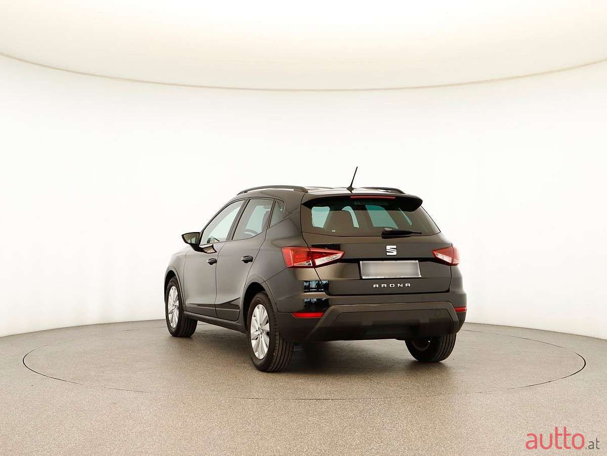 2019' SEAT Arona photo #4