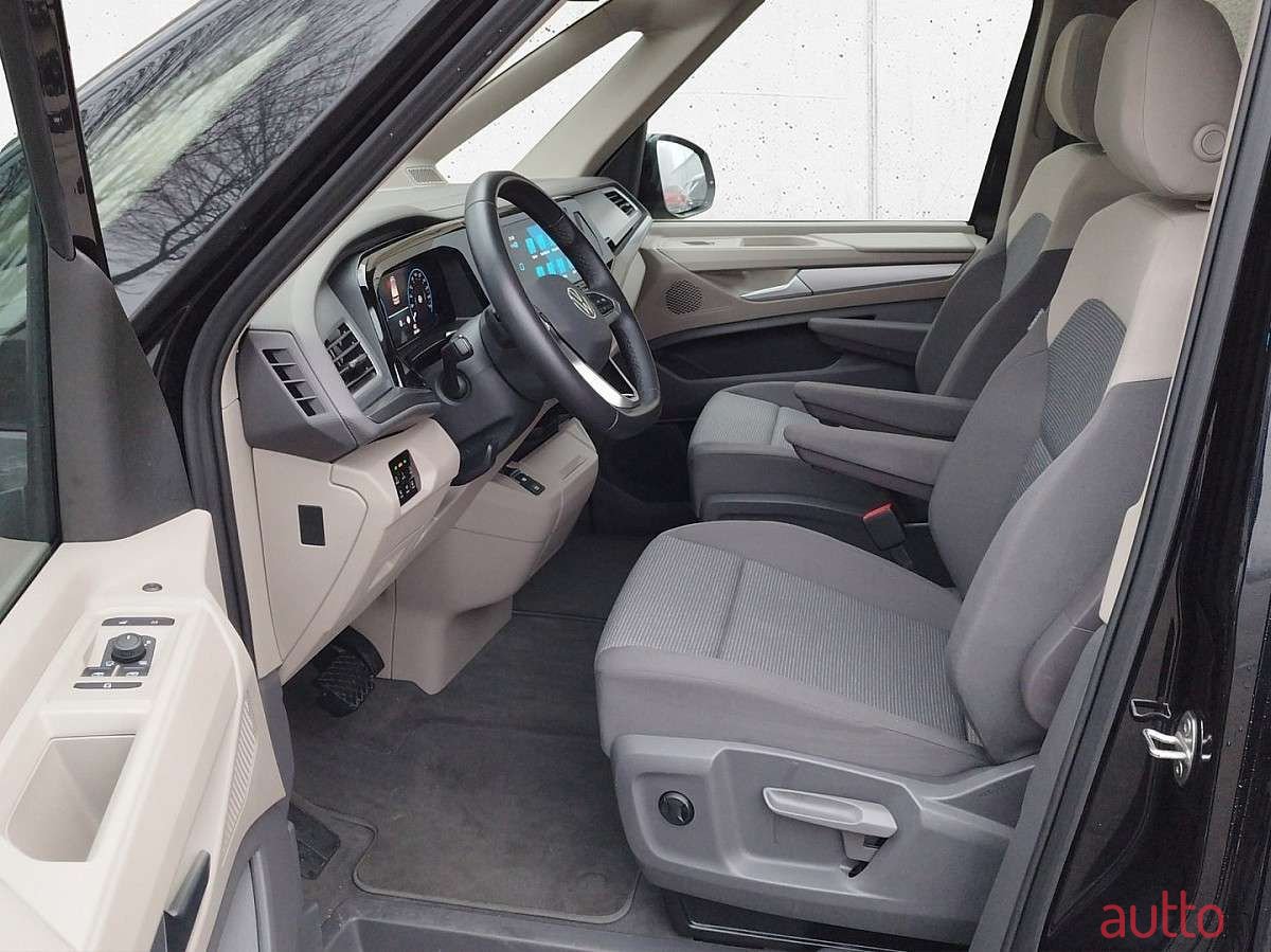 2024' Volkswagen Multivan photo #6