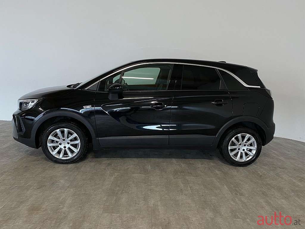 2022' Opel Crossland photo #2