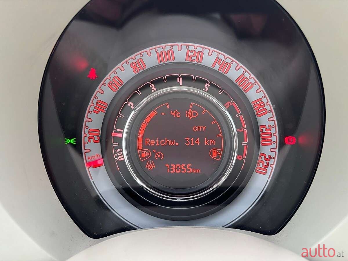 2022' Fiat 500 photo #4