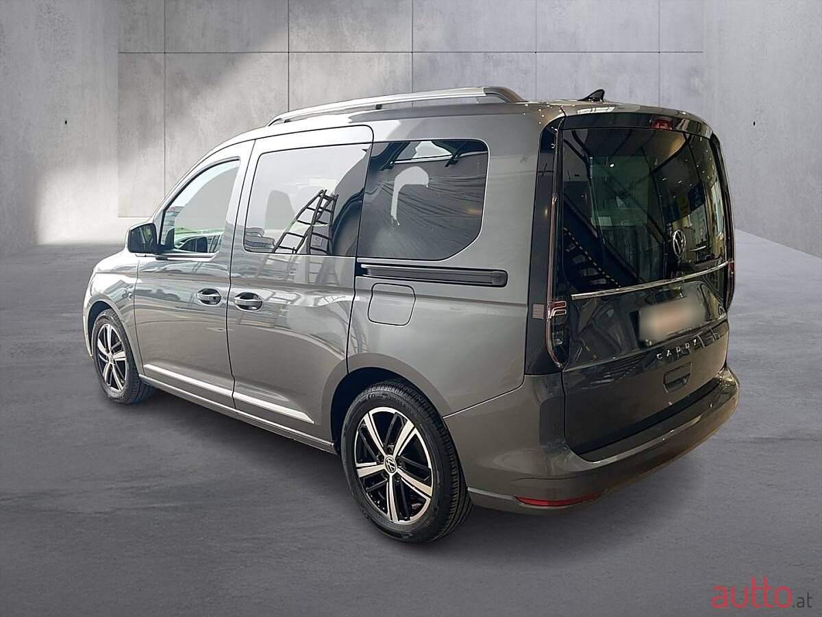 2021' Volkswagen Caddy photo #3